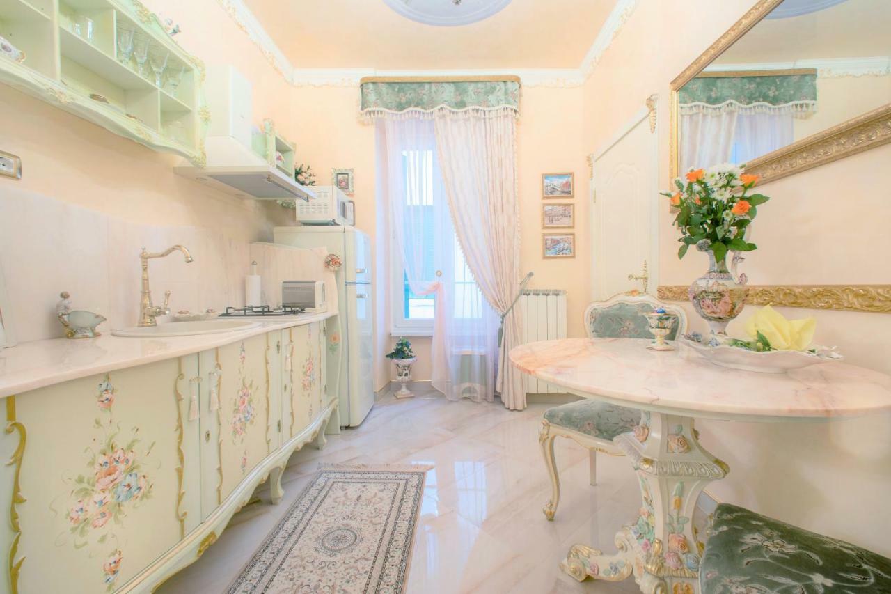 Fiore D'Arancio Luxury City Center Apartment Верона Екстериор снимка