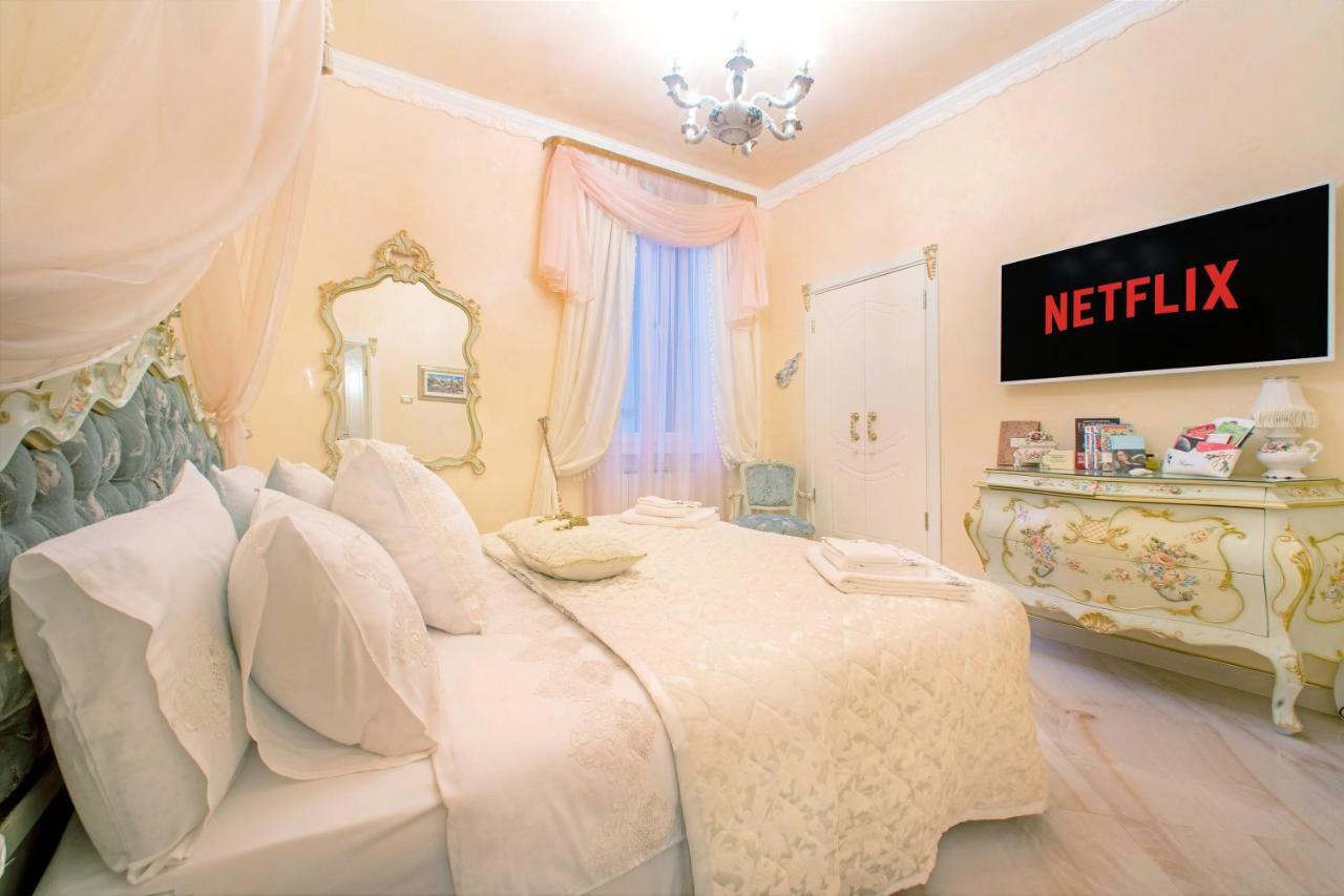 Fiore D'Arancio Luxury City Center Apartment Верона Екстериор снимка